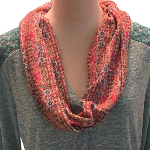 No Boundaries Mint Lace Top Women’s XXL Hi-Lo Hem 3/4 Sleeve + Infinity Scarf - Picture 5 of 10